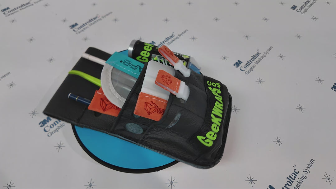 Slim Pro Pouch
